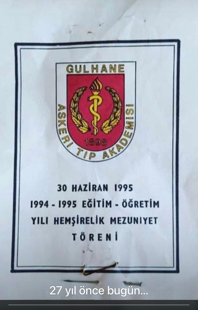 Ayfer Kölük Gülhane Askeri Tıp Akademisi Hemşirelik mezuniyet töreni. Yıl 1995. Yıllar çabuk geçiyor.